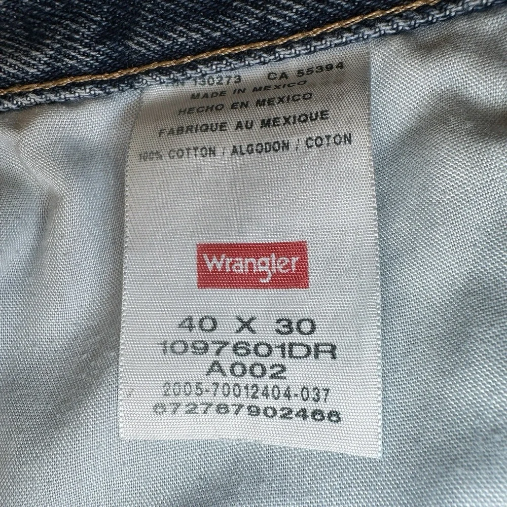 Wrangler Mens Jeans Tag 40x30 Actual 42x30 Relaxed Fit 100% Cotton Blue